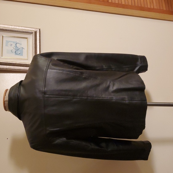 Sonoma Lambskin Black Leather Jacket - Picture 6 of 15